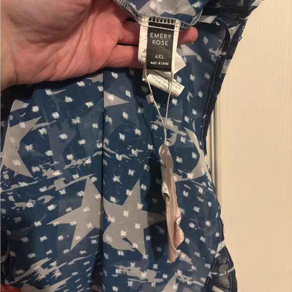 184- NWT - SHEIN Red White and Blue Star & Stripe Sheer Kimono - Picture 2 of 3